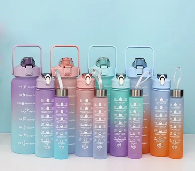 3pcs set 2000ml 900ml 280ml gradient Plastic water bottle portable frosted 2L plastic water bottles wholesale